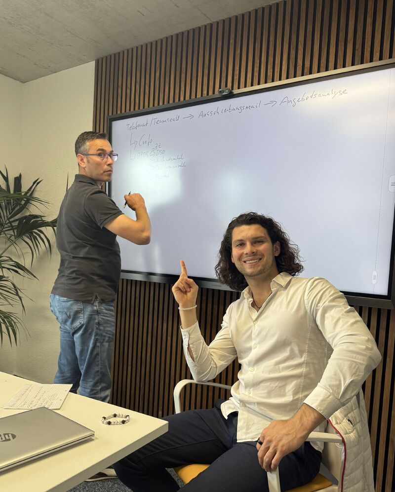 Felipe Bergmann Segovia bei der KI-Beratung mit Finance Hessen — Microsoft Copilot Einführung